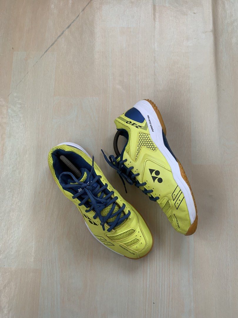 Yonex Power Cushion 210 (Category: Sneakers) located in Cebu City. Submitted by helufattyyy (Listing ID 1465631884, Image 1). Description: Yonex Pickle ball Badminton Shoes Preloved With Out Box Uk 8 Us 9 Cm 27 Euro 42 Good as new No issues 2500 + shippingfee No Cop/Cod Location Cebu City Pm.