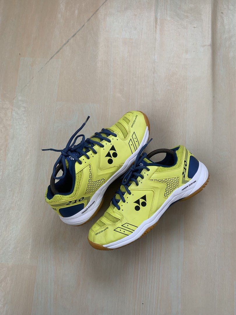 Yonex Power Cushion 210 (Category: Sneakers) located in Cebu City. Submitted by helufattyyy (Listing ID 1465631884, Image 2). Description: Yonex Pickle ball Badminton Shoes Preloved With Out Box Uk 8 Us 9 Cm 27 Euro 42 Good as new No issues 2500 + shippingfee No Cop/Cod Location Cebu City Pm.