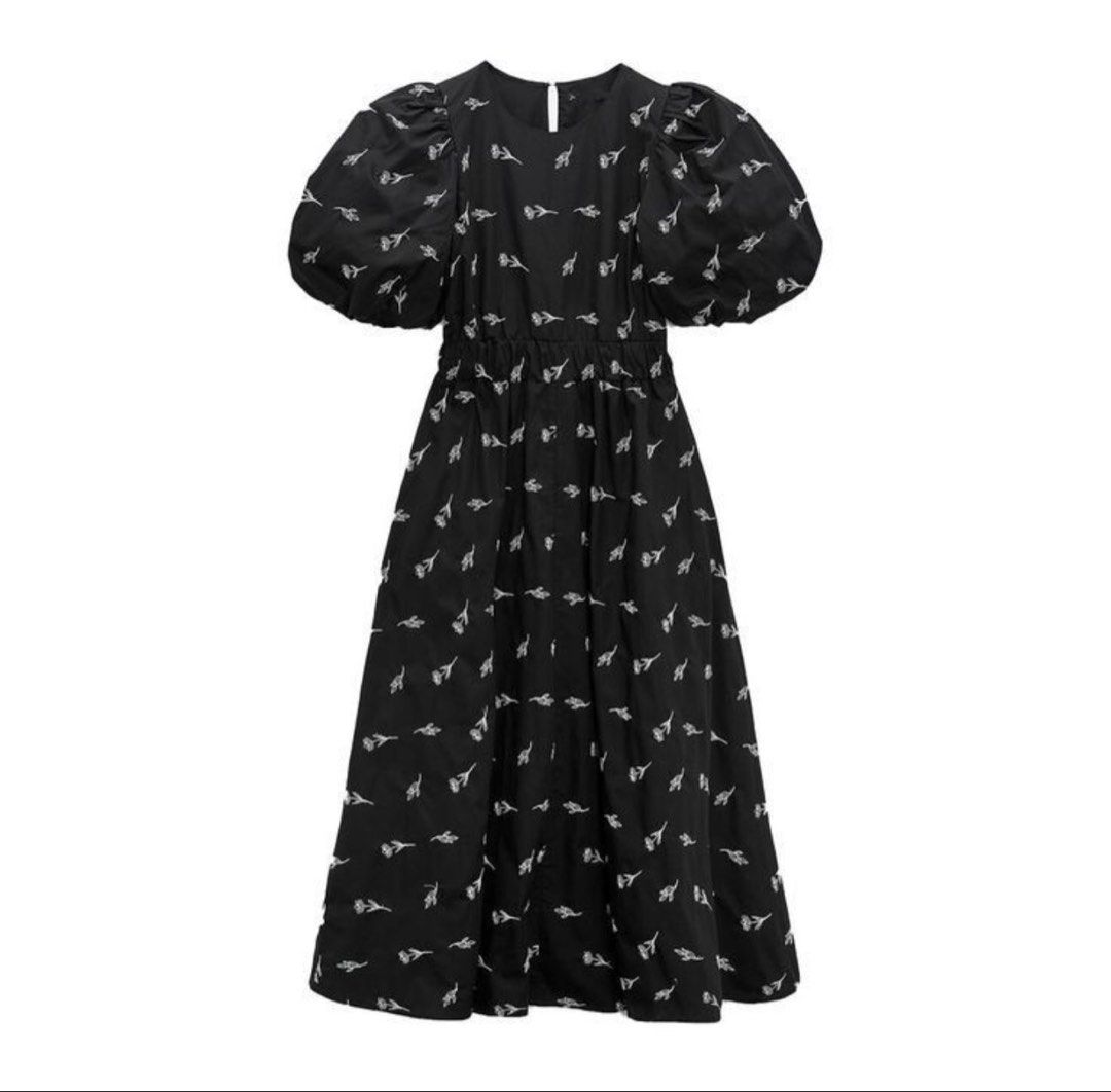 Zara Black Dress (Category: Dresses) located in Manila. Submitted by sunglassesindoor (Listing ID 1465680050, Image 1). Description: • Used once (good as new!) • Fits XS-S • Message for more inquiries! 💸 Payment via GCash only 📦 Delivery via J&T or Lalamove.
