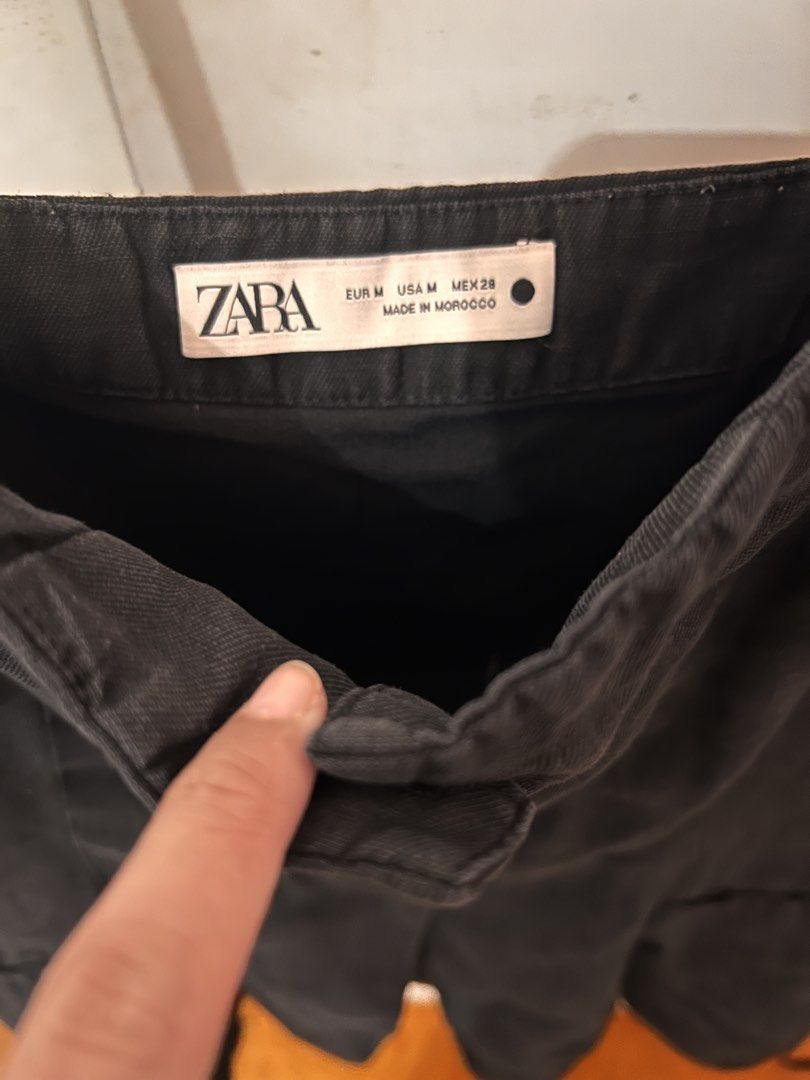 Zara Black Linen Top (Category: Blouses) located in Quezon City. Submitted by currentlydeclutterring (Listing ID 1465719161, Image 2). Description: Size: M Super presko top! RFS: closet reser.