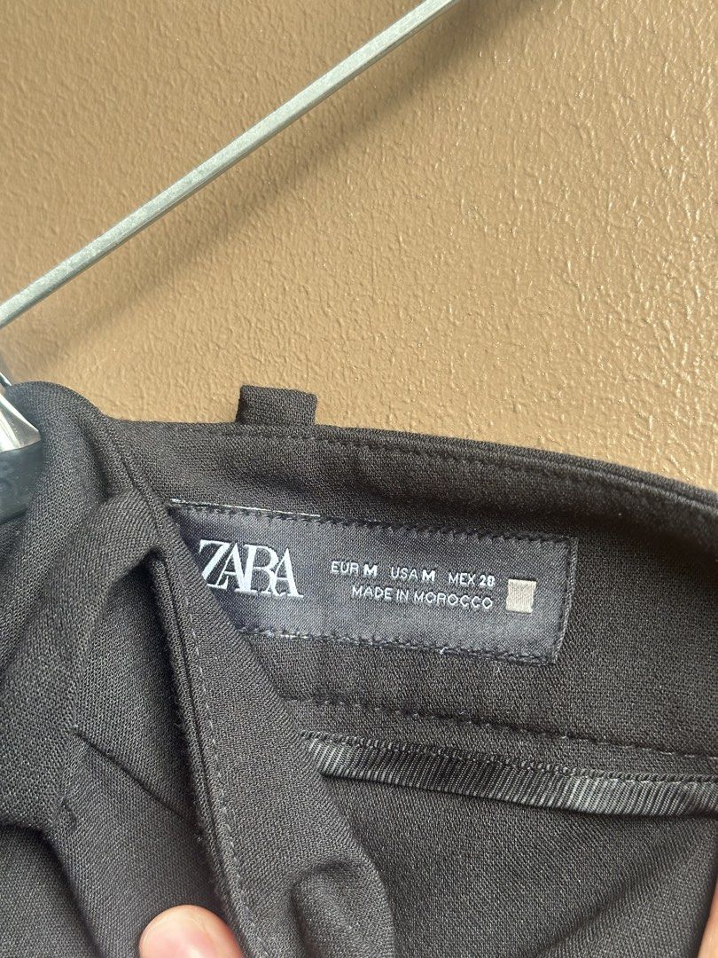 Zara Black Midi Skirt Asymmetric Button Size M (Category: Skirts) located in Pasig City. Submitted by afterglowpreloved (Listing ID 1465594321, Image 3). Description: .