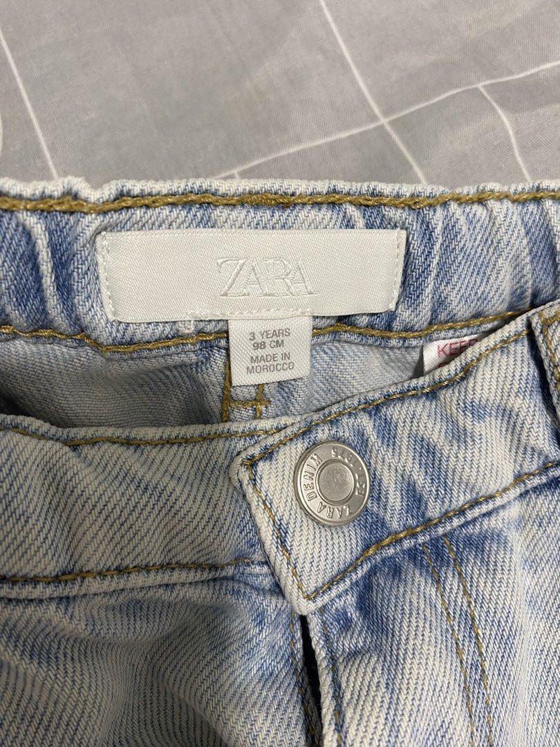 Zara denim shorts (Category: Babies & Kids Fashion) located in Batangas. Submitted by decluttery0908 (Listing ID 1465581047, Image 3). Description: TO SAVE TIME and REPETITION, inquiries covered by this listing will go UNANSWERED. PLEASE READ THE CAPTION BEFORE ASKING. Make reading a habit. Size: 3 Last pic was taken when it was still bnew Personal preloved of my son. Bought from pasabuy. NOT UKAY. Rfs: outgrown Color may vary due to lighting Ple