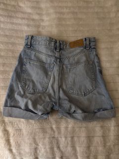 (Category: ) located in . Submitted by hadescloset (Listing ID 1465656782, Image 1). Description: .