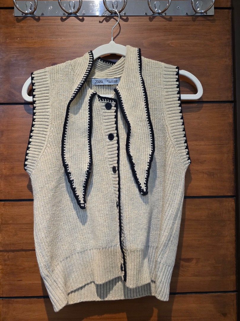 Zara knitted top (Category: Blouses) located in Quezon City. Submitted by aslvn (Listing ID 1465638170, Image 1). Description: never worn. washed only. negtiable..