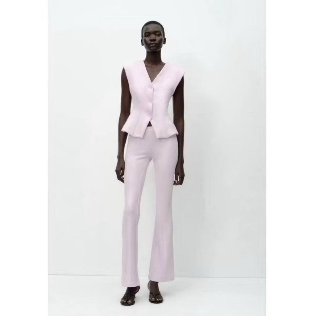 Zara Stitched Interlock Bell Bottom in Pink (Category: Jeans) located in Quezon City. Submitted by shoprisseangela (Listing ID 1465620341, Image 3). Description: - Comfy pink flare pants with super soft material - Adjustable drawstring waist for a custom fit - Stylish pinstripe detail down the front legs .