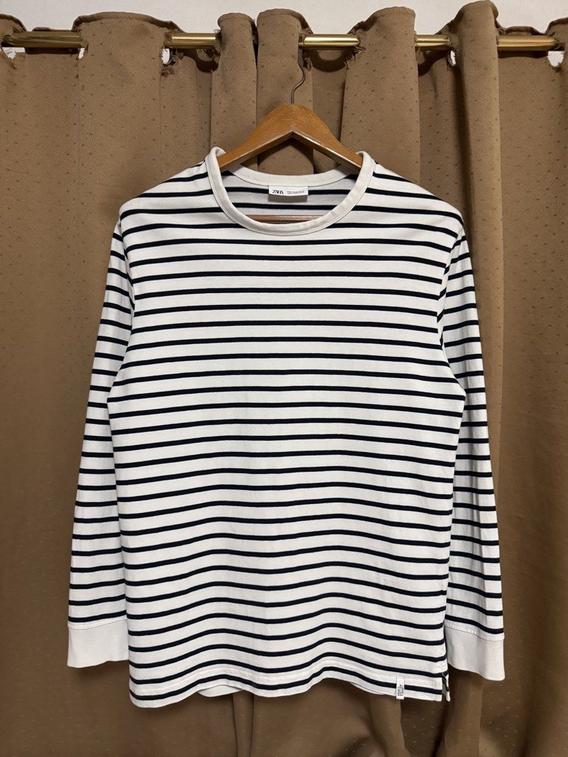 Zara striped sweater medium (Category: Coats, Jackets and Outerwear) located in Cavite. Submitted by _solidolo (Listing ID 1465704973, Image 1). Description: 27 x 20 25.