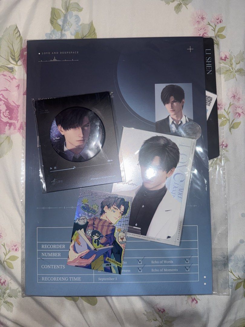 Zayne Li Shen Set (Category: Other Merchandise) located in Calamba. Submitted by falzones (Listing ID 1465679298, Image 1). Description: Only took the photocards, the rest is never opened. .