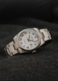 (Category: ) located in . Submitted by windsorfinery (Listing ID 1471152204, Image 1). Description: .