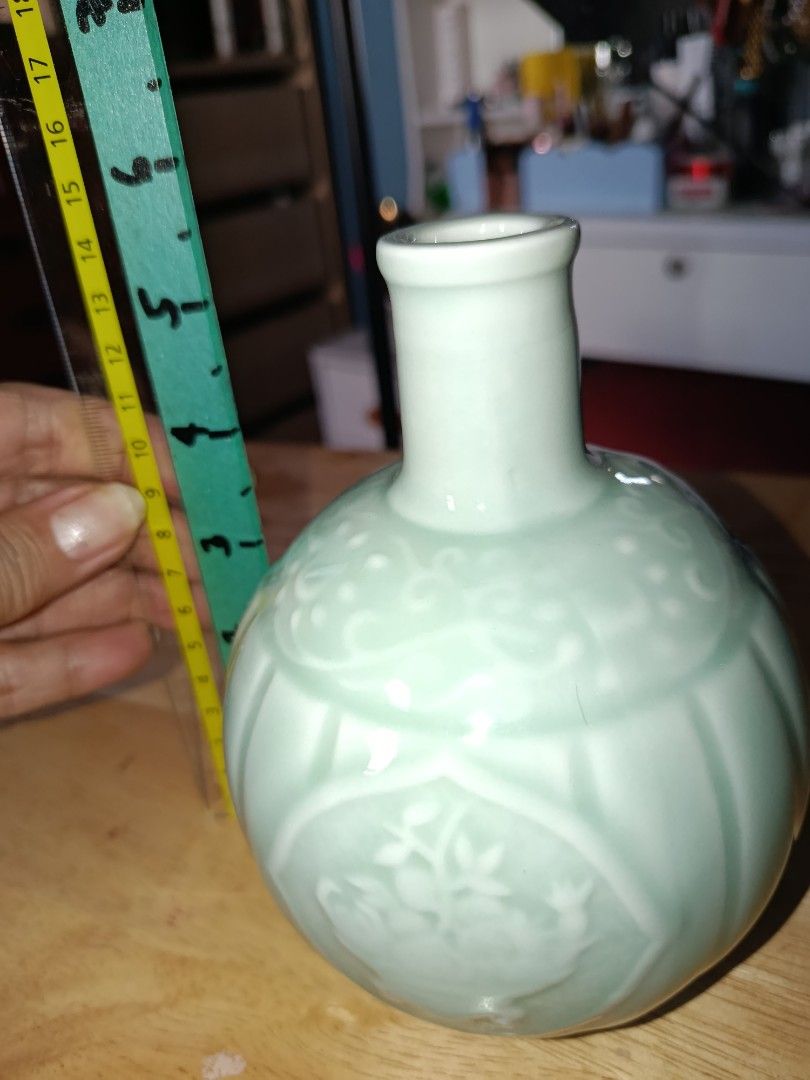 6 inches Celadon etched flower vase (Category: Vases & Decorative Bowls) located in Quezon City. Submitted by kristal68 (Listing ID 1471188662, Image 1). Description: .