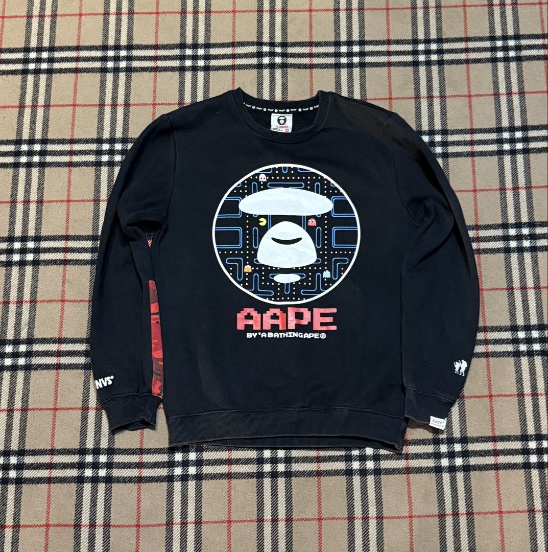 Aape Sweater (Category: Activewear) located in Cavite. Submitted by markjoseph24866 (Listing ID 1471144461, Image 1). Description: .