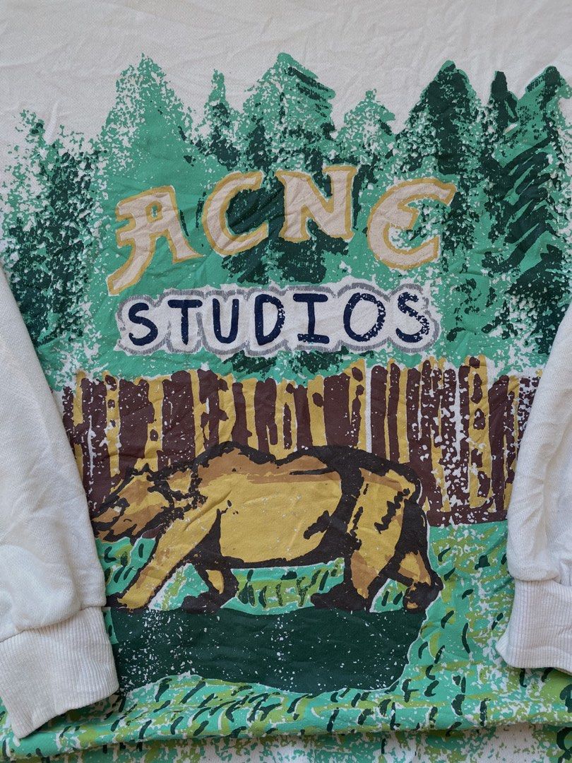 ACNE STUDIO (Category: Hoodies) located in Cabuyao City. Submitted by badthrift_pat (Listing ID 1471131245, Image 2). Description: ACNE STUDIO 👕WIDTH:22 👕LENGTH:27.5 📌:NONE 🏷️:499.