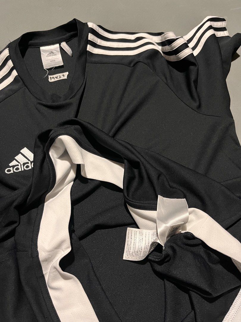 Adidas (Category: Activewear) located in Manila. Submitted by lardo.599 (Listing ID 1471262886, Image 3). Description: Size M to L No issue Excellent condition.