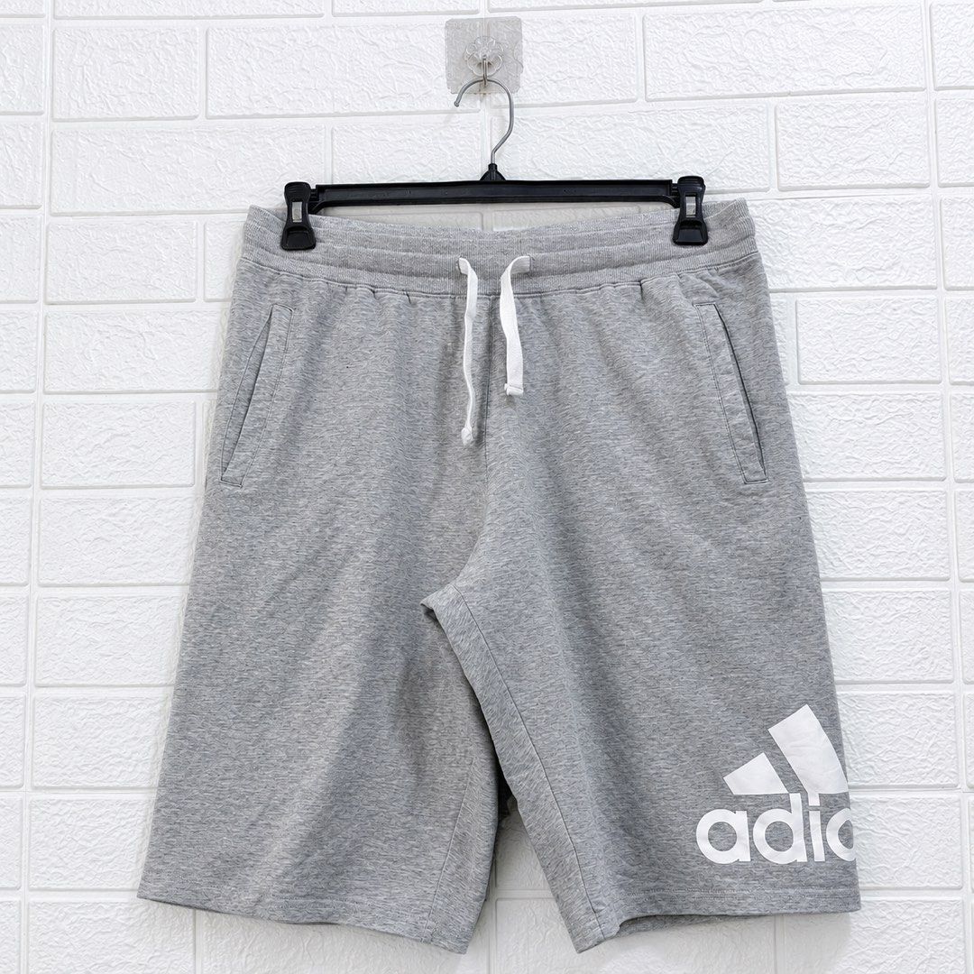 Adidas Alumni Short (Category: Shorts) located in Taguig. Submitted by thriftstar2 (Listing ID 1471278023, Image 1). Description: W 16.5 L 21.5 Color rate 10/10 Size Large Issue : pinhole pero maliit lang.