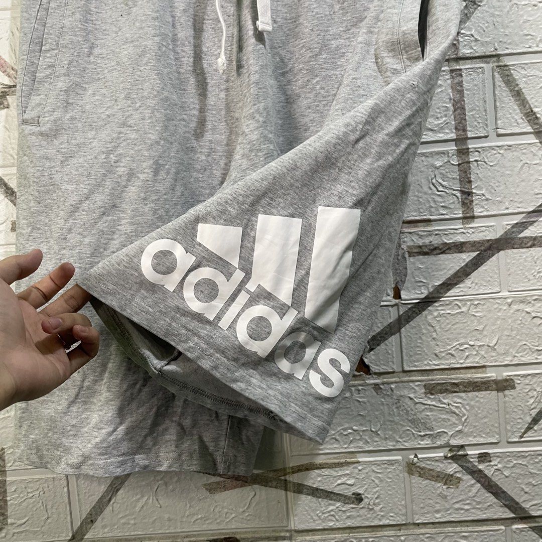 Adidas Alumni Short (Category: Shorts) located in Taguig. Submitted by thriftstar2 (Listing ID 1471278023, Image 2). Description: W 16.5 L 21.5 Color rate 10/10 Size Large Issue : pinhole pero maliit lang.