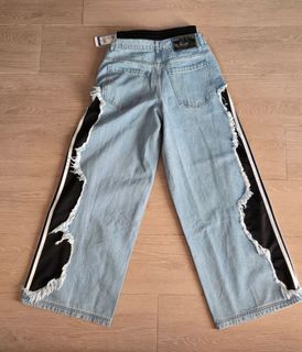 (Category: ) located in . Submitted by jhc123 (Listing ID 1471218152, Image 1). Description: .