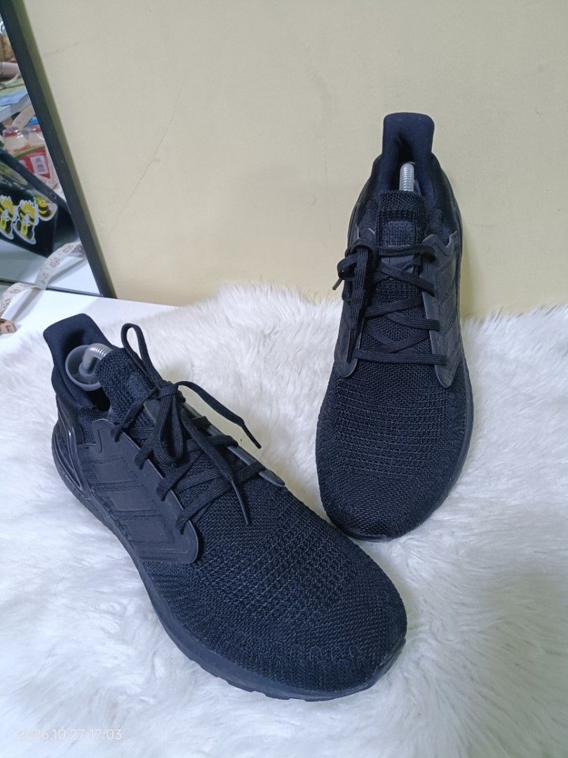 Adidas men's shoes (Category: Sneakers) located in Baguio. Submitted by mariemaeb53657 (Listing ID 1471221595, Image 1). Description: 💐Adidas 🍂 Continental 💐Us:11 |Eur:44.5.
