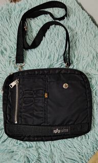 (Category: ) located in . Submitted by thriftmo19 (Listing ID 1471277066, Image 1). Description: .
