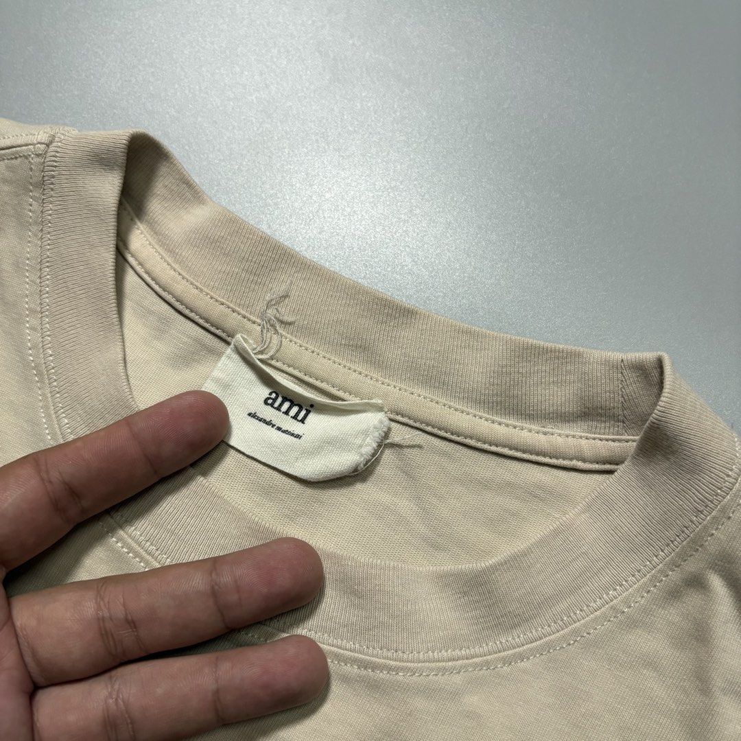 Ami Paris T-Shirt (Category: Tshirts & Polo Shirts ) located in Tayabas. Submitted by tayabaskartell (Listing ID 1471123794, Image 2). Description: .