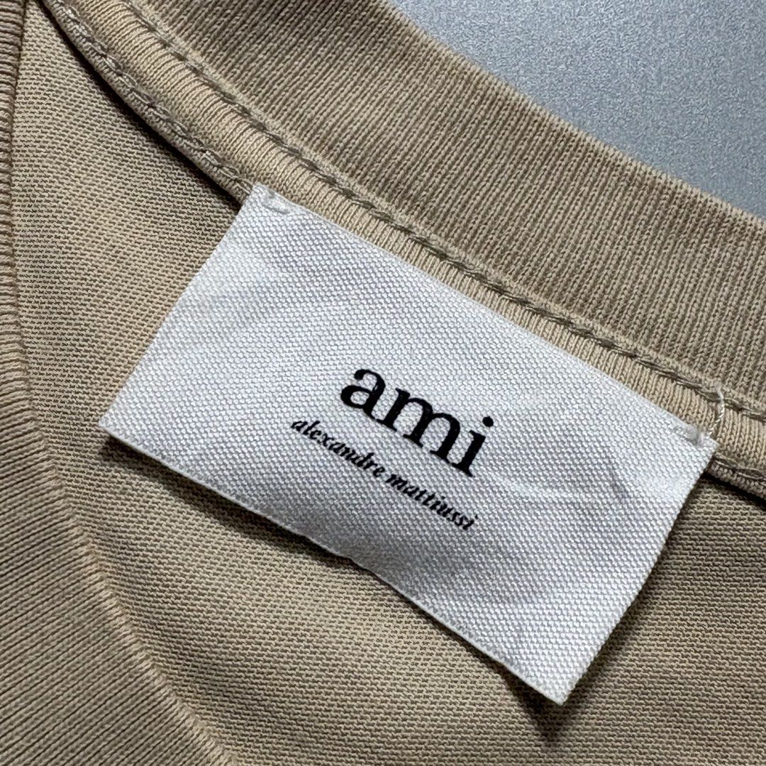Ami Paris T-Shirt Authentic (Category: Luxury Apparel) located in Quezon. Submitted by aj.lmnop (Listing ID 1471207132, Image 2). Description: .