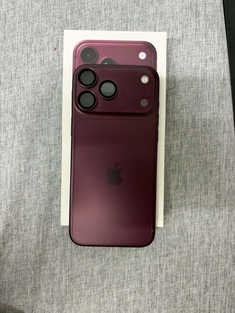 Apple iPhone 18 Pro Max 256GB Burgundy (Category: iPhone 18 Series) located in Manila. Submitted by marlboxspace (Listing ID 1471204588, Image 1). Description: - Model: Apple iPhone 18 Pro Max - Storage: 256GB - Color: Burgundy - Condition: like new in original white retail box - Features: Dynamic Island, Triple rear camera setup - Freebies/Inclusions: Black TechWoven case included - Proof of Purchase: Original Power Mac Center receipt dated Octo