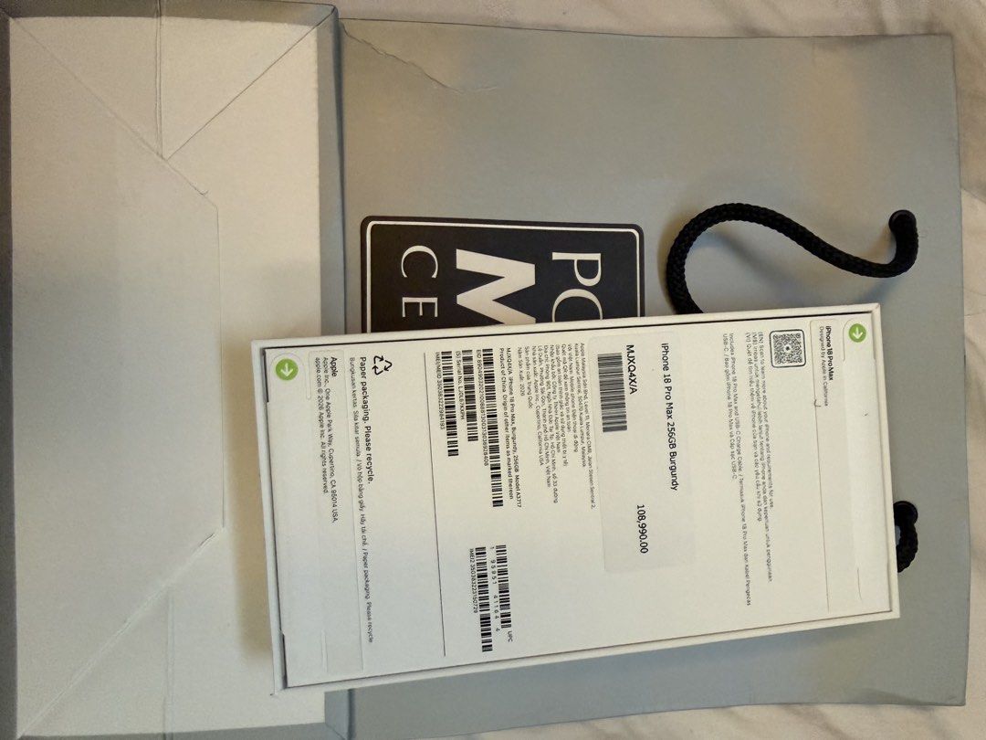 Apple iPhone 18 Pro Max 256GB Burgundy (Category: iPhone 18 Series) located in Mandaluyong City. Submitted by autumndei (Listing ID 1471215133, Image 2). Description: - Model: Apple iPhone 18 Pro Max (MJXQ4X/A) - Storage: 256GB - Color: Burgundy - Condition: Brand new, factory sealed box (never opened) - Inclusions: Standard USB-C charge cable - Source: Purchased from Mac With receipt.