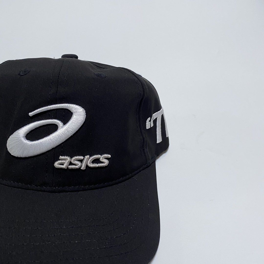 asics nylon cap (Category: Caps & Hats) located in Quezon City. Submitted by hatlocker (Listing ID 1471241300, Image 2). Description: ₱700.00 only dm.