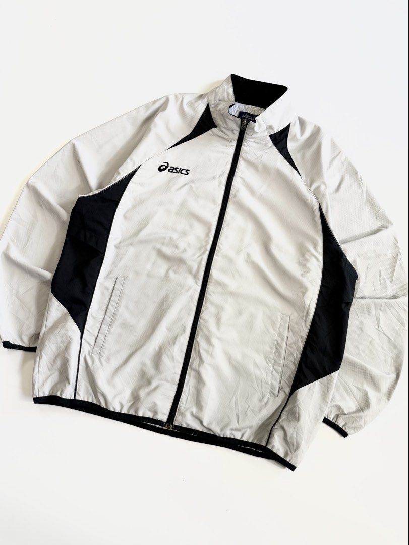 asics two tone windbreaker jacket (Category: Activewear) located in Manila. Submitted by styleandfly191238 (Listing ID 1471154602, Image 3). Description: length 27 width 23 issue none conditions excellent color rate 10/10 better in personal fav piece unli vc to check the item to assure your assurance .