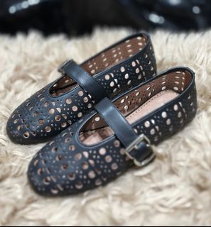 (Category: ) located in . Submitted by designerluxeshop (Listing ID 1471179732, Image 1). Description: .