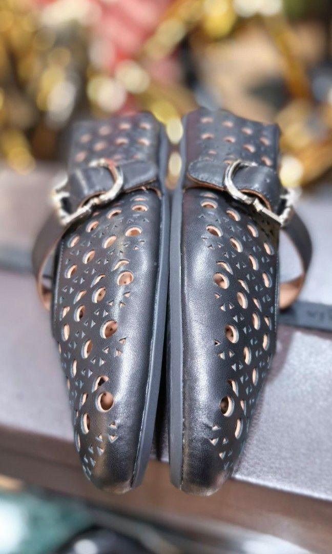 Authentic Alaïa Ballet Shoes (Category: Loafers) located in La Trinidad. Submitted by designerluxeshop (Listing ID 1471180195, Image 3). Description: Pre-owned Alaïa ballet flats shoes with authenticity document and box size 36, 💯% original, in good condition, shipping is free, message us if interested, delivery is by schedule discount is offered for cash buyer layaway is accepted 20% downpayment 80% balance payable up to 4-6months.