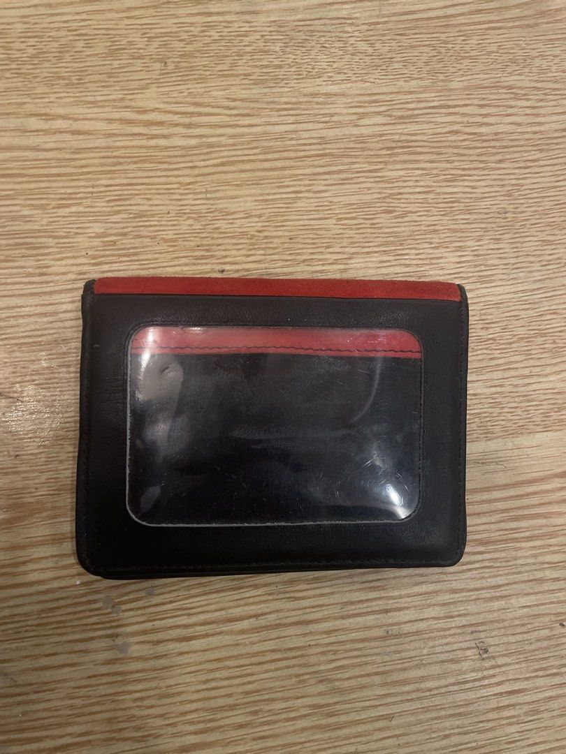 Authentic givenchy card holder (Category: Luxury Bags & Wallets) located in Cavite. Submitted by ohmie23 (Listing ID 1471247357, Image 2). Description: Authentic givenchy card holder.