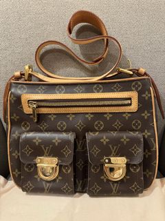 (Category: ) located in . Submitted by chloe_luxuries (Listing ID 1471286199, Image 1). Description: .