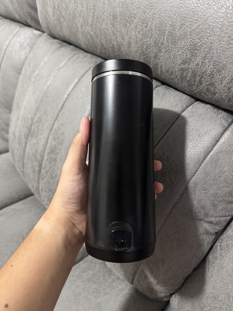 Baby Brezza Superfast Portable Bottle Warmer (Category: Breastfeeding & Bottle Feeding) located in Quezon City. Submitted by garagesalefinds (Listing ID 1471227228, Image 3). Description: Bought it in rustans Never used No issue.
