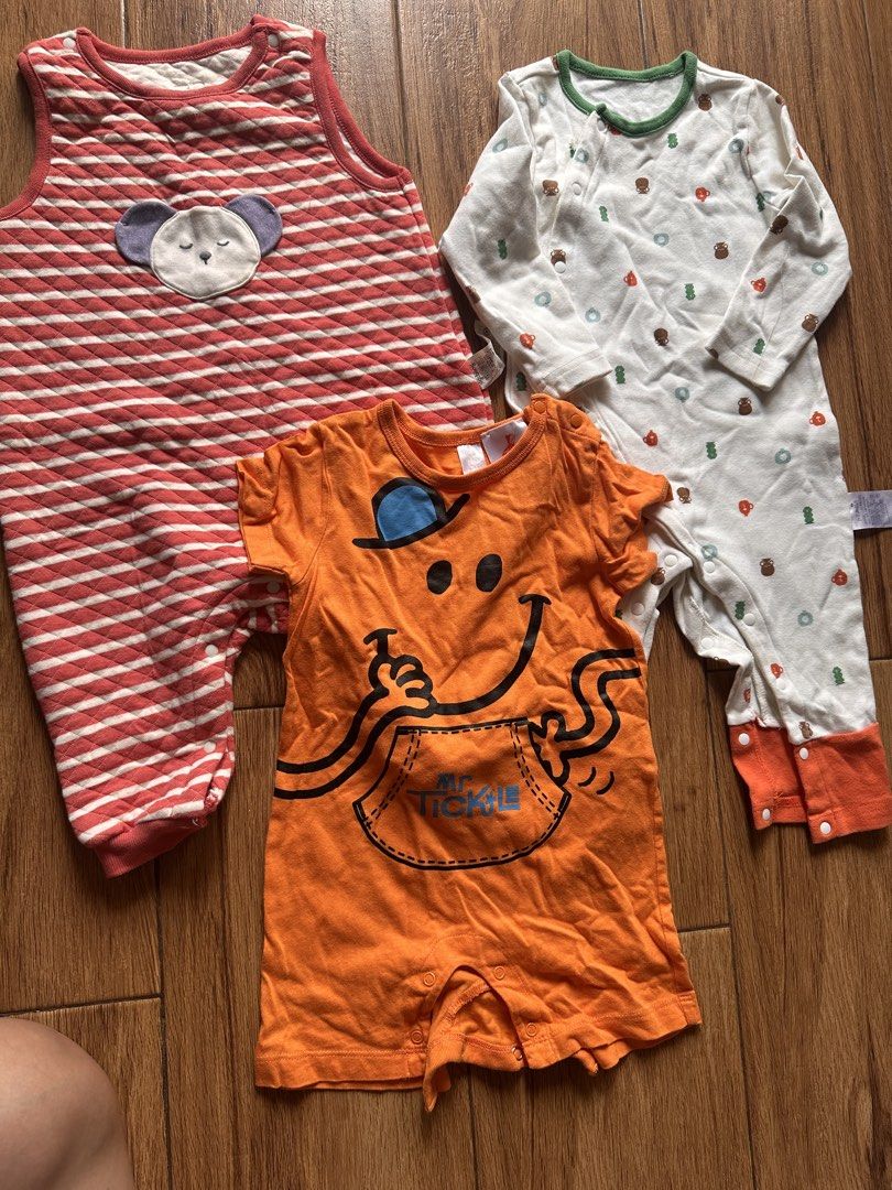 Baby Rompers and Sleep Sack Bundle 3 Pieces (Category: Babies & Kids Fashion) located in Quezon City. Submitted by lhein0508 (Listing ID 1471149700, Image 1). Description: May fit 6-12 mos Export bfands.