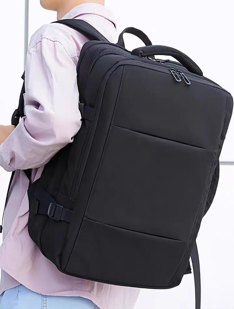 BACKPACK （分類：背包）位於 Hong Kong。 由 manmanbuy 提交（商品編號 1471207617，圖片 10）。簡介： 95%NEW 只用過1次。