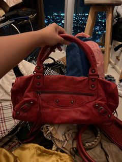 (Category: ) located in . Submitted by ann__xoxo (Listing ID 1471163153, Image 1). Description: .