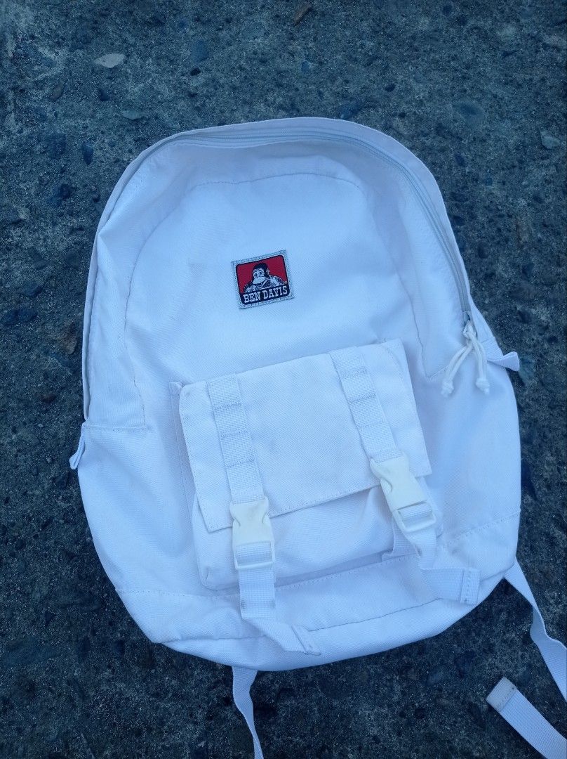 Ben Davis casual backpack front pocket with double buckle straps (Category: Backpacks) located in Guiguinto. Submitted by selected_3rp (Listing ID 1471292493, Image 3). Description: Ben Davis casual backpack front pocket with double buckle straps and the classic Ben Davis gorilla logo patch. no issue pm.