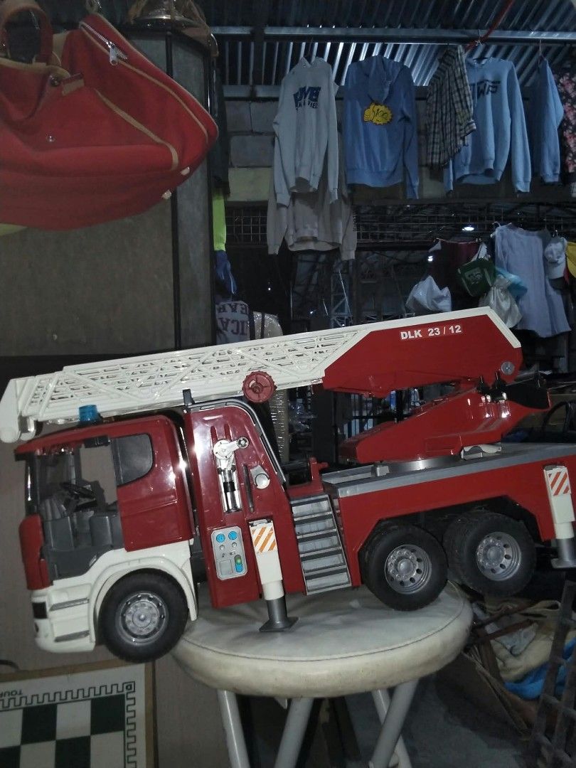 Big fire truck car (Category: Remote Control Toys) located in Paranaque City. Submitted by jhedplus (Listing ID 1471247042, Image 2). Description: Please read! For sure buyer only! NO COD/COP No reservation The items will be sold to the first payer w/o prior notice. Verbal reservations are not acceptable. Note: All items are vintage. Please manage your expectations accordingly. G cash payment. Shipping via Lalamove Metro Manila. For province: J a