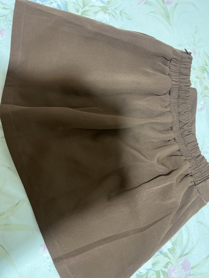 BKK plus size thailand skort khaki (Category: Skirts) located in Manila. Submitted by stellaaaa03 (Listing ID 1471210057, Image 3). Description: BKK from thailand plus size skort waist size : 32-42.