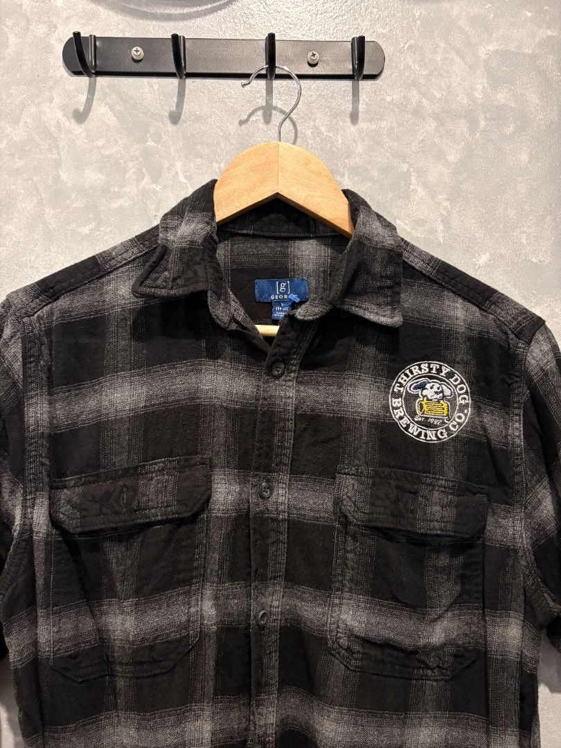 Black Checkered Crop Polo (Category: Tshirts & Polo Shirts ) located in Quezon City. Submitted by outofhabits_store (Listing ID 1471190280, Image 2). Description: Size: Small (34-36) Width: 20.5 inches Length: 22.5 inches Buy 2 items worth 600 pesos and get them for 1,000 Payment method: GCash Shipping options (shouldered by buyer): J&T 3-7 days, Lalamove or Grab within the day Location: Quezon City Please manage your expectations as this item is