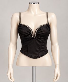 (Category: ) located in . Submitted by zellethrifts (Listing ID 1471151102, Image 1). Description: .