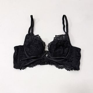 (Category: ) located in . Submitted by k_intimates (Listing ID 1471286356, Image 1). Description: .