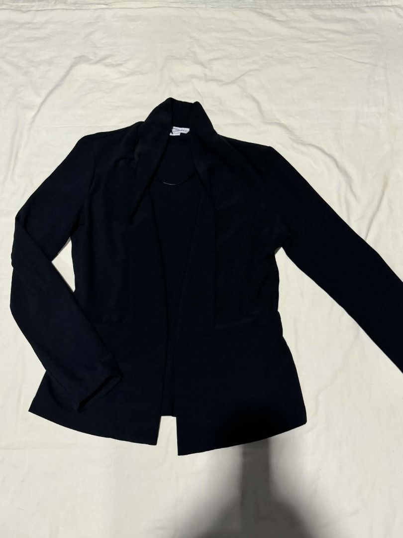 Black Long Sleeve Open Cardigan Blazer Jacket (Category: Coats, Jackets and Outerwear) located in Caloocan City. Submitted by deo0215 (Listing ID 1471134345, Image 2). Description: - Color: Black - Style: Open-front cardigan jacket with draped collar - Sleeves: Long sleeves - Fabric: Lightweight and smooth - Fit: Structured silhouette - Occasion: Ideal for workwear or casual layering.