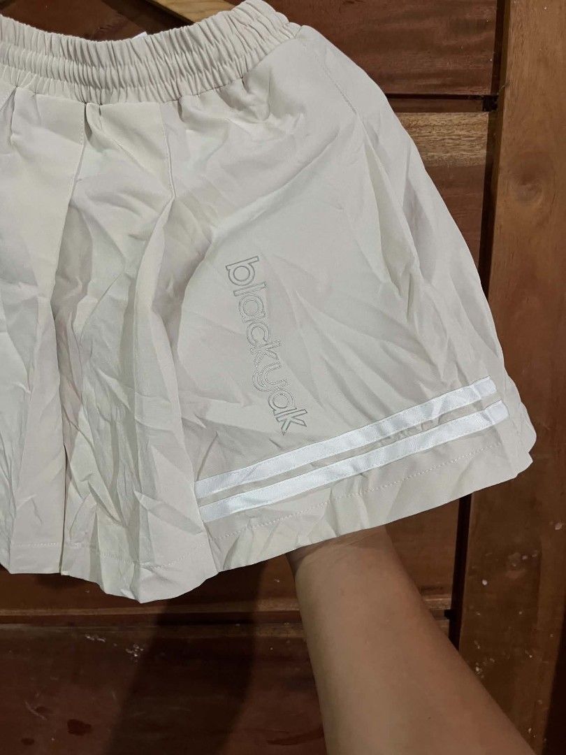 BLACKYAK SKIRT WITH INNER (Category: Activewear) located in Tagum. Submitted by danelle_closet1106 (Listing ID 1471201933, Image 2). Description: EXCELLENT SIZE:SMALL TO MED PERFECT PANG PICKLE OR PANG GYM.