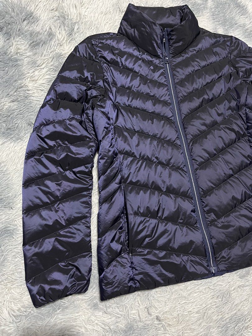 Bossini Down Puffer Jacket Women’s (Category: Coats, Jackets and Outerwear) located in Sasmuan (Sexmoan). Submitted by winterclothes.ph (Listing ID 1471283310, Image 3). Description: Bossini Down Puffer Jacket Women’s M on tag Width 19.5 Length 24 Excellent Condition.