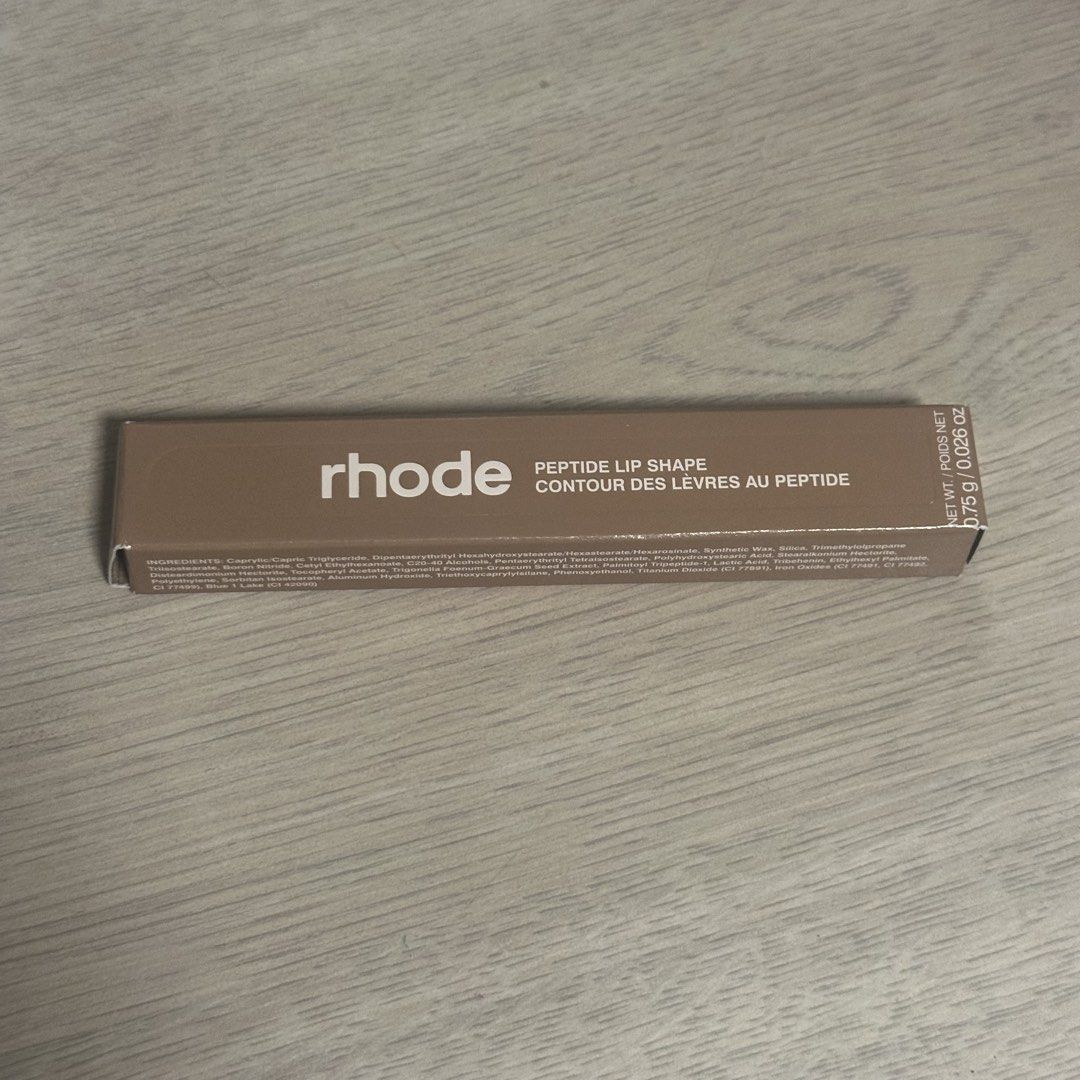 BRAND NEW Rhode Peptide Lip Shape Lip Liner (Squeeze) (Category: Makeup) located in Quezon City. Submitted by gg.finds (Listing ID 1471251964, Image 1). Description: - brand new, never opened, authentic bought from Glowgetters. orig price is 2520, selling for 2300 - new shade from rhode summer collection - pigmented and creamy, blendable and long lasting - no silicon blender on other end anymore (new shades don’t have it already) - shade: ✅ SQUEE