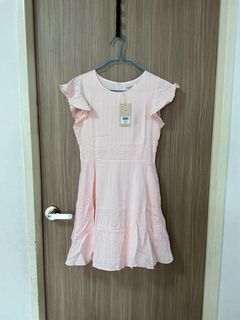 (Category: ) located in . Submitted by shircloset (Listing ID 1471137385, Image 1). Description: .