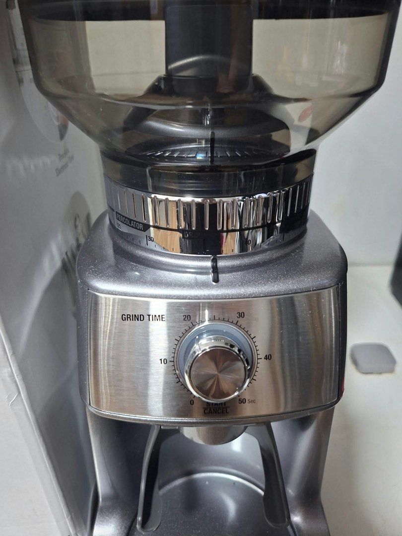 Breville “The Dose Control Pro” Coffee Grinder (Category: Coffee Machines & Makers) located in Rizal. Submitted by mikz_1303 (Listing ID 1471220566, Image 1). Description: Breville “The Dose Control Pro” Coffee Grinder New (Open Box 220v Complete Pick.up in Taytay Rizal .