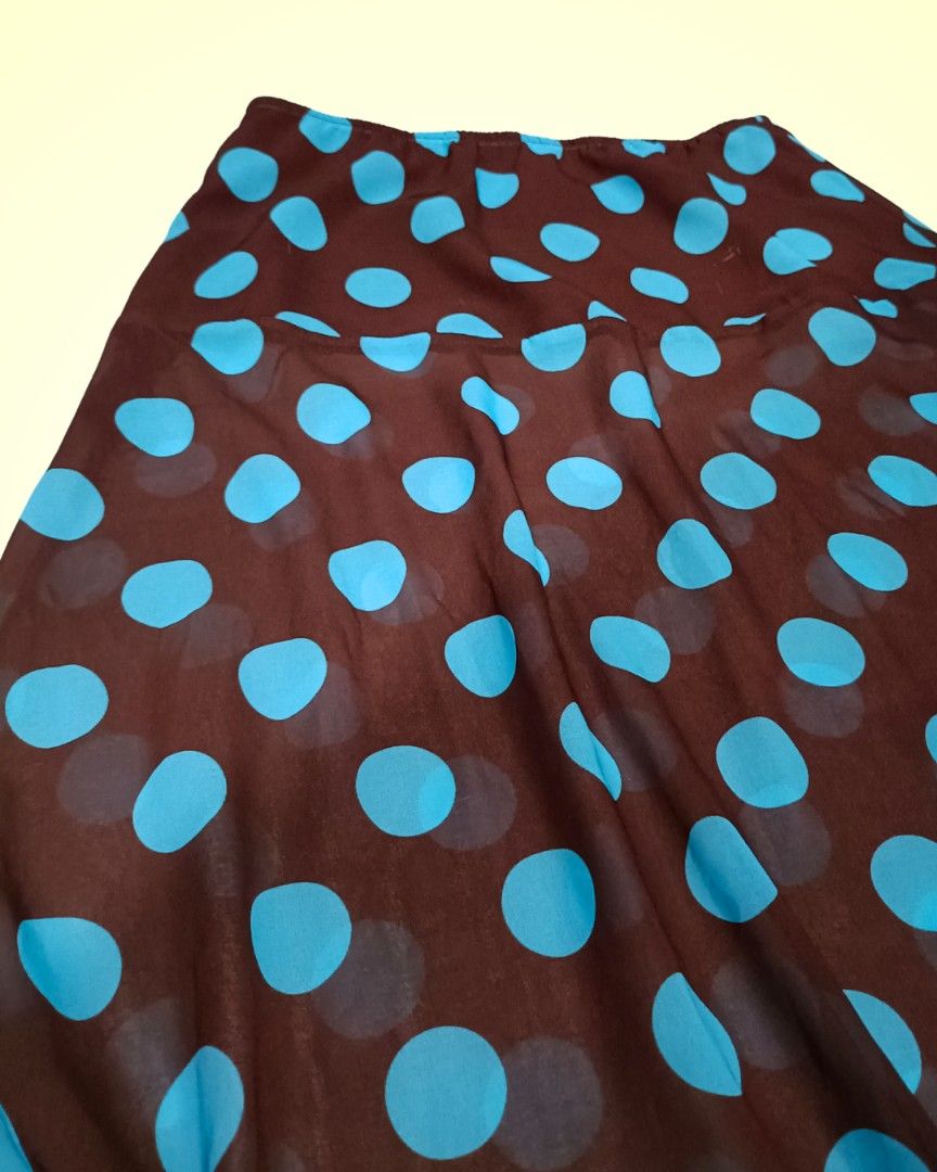 Brown and Blue Polka Dot Skirt (Category: Skirts) located in Taguig. Submitted by revive_val (Listing ID 1471198389, Image 2). Description: Has marks of usage Length: 80CM Waist: 37CM.