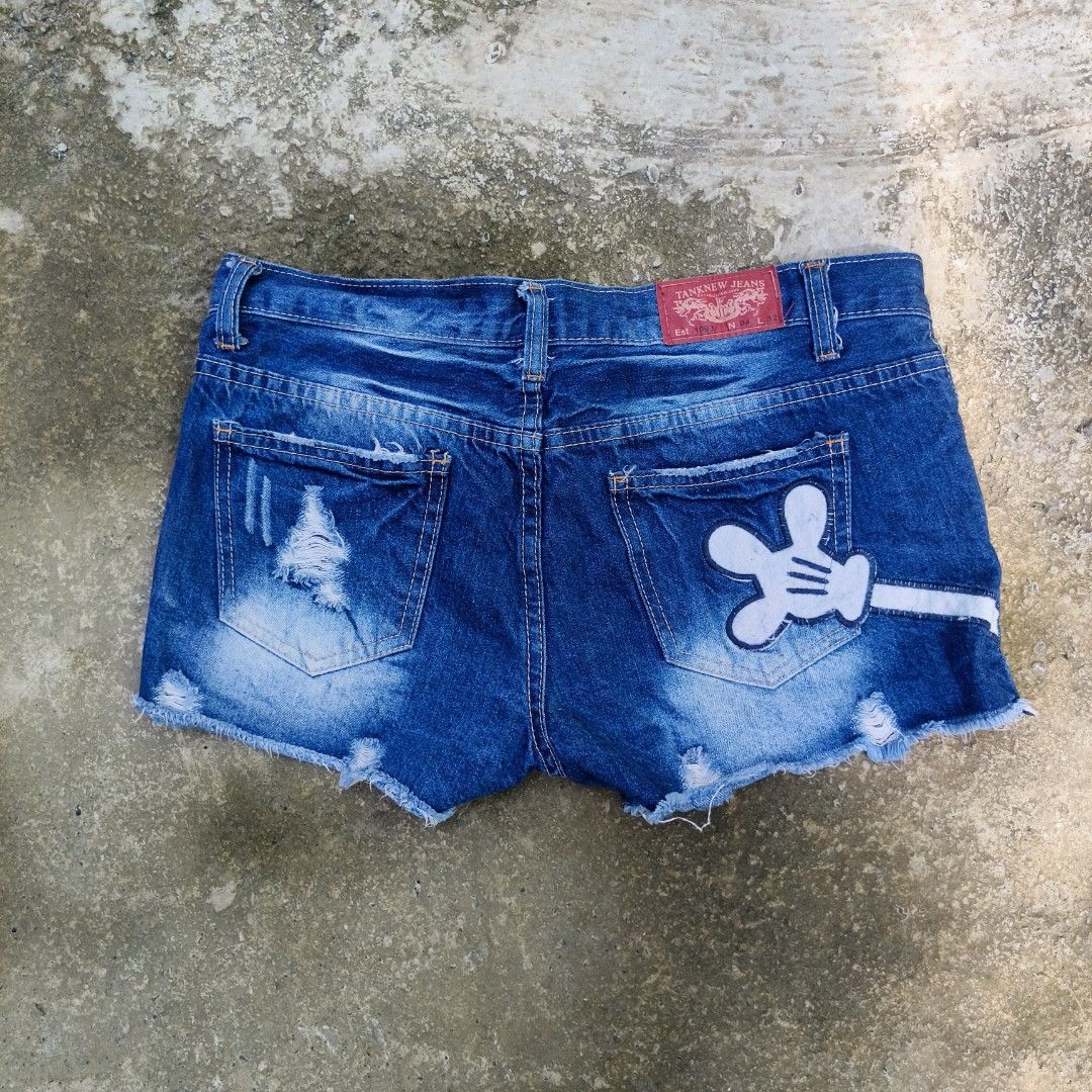 BUNDLE WOMEN'S FASHION (Category: Others Tops) located in Tagum. Submitted by cloverfnds (Listing ID 1471133773, Image 2). Description: small sizes. different random brands.