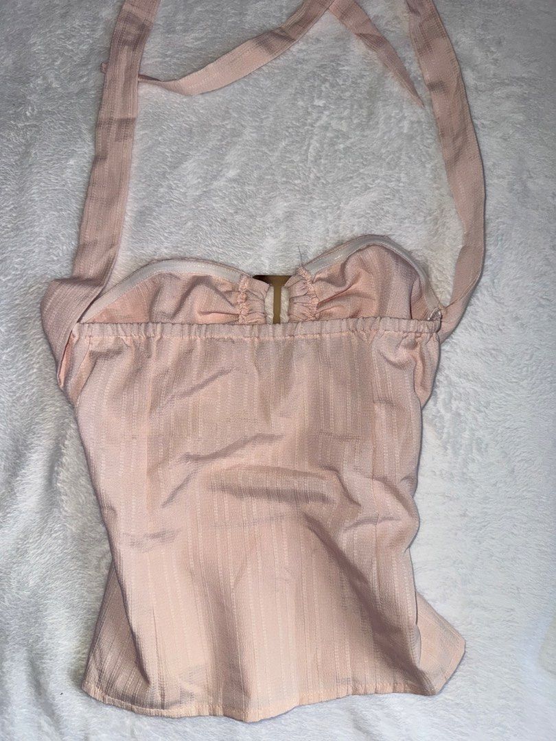 Cami Halter Top (Category: Sleeveless) located in Manila. Submitted by closetbylex_ (Listing ID 1471189626, Image 2). Description: Once used! Super pretty in person Can fit xs-s Can be used as halter/tube.